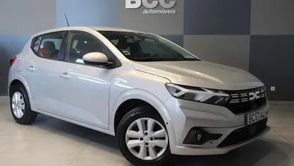 Cinza Usado 2023 Dacia Sandero Expression | € 13.990 (Bom preço)