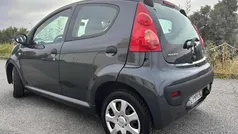 Cinzento Usado 2011 Peugeot 107 Citadino | € 5.450 (Preço justo)