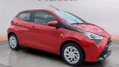 Vermelho Usado 2021 Toyota Aygo X-play Citadino | € 11.980 (Bom preço)