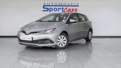 Cinzento Usado 2016 Toyota Auris Active | € 13.450 (Preço justo)