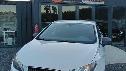 Branco Usado 2011 Seat Ibiza Citadino | € 6.950 (Preço justo)