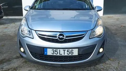 Cinzento Usado 2011 Opel Corsa Citadino | € 5.000 (Preço justo)