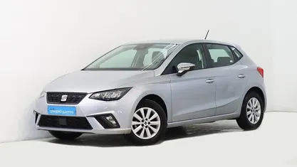 Usado Seat Ibiza 95 HP (69 kW) 2024 Cinzento Citadino
