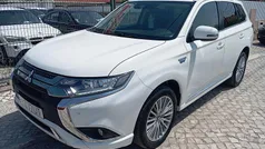 Branco Usado 2019 Mitsubishi Outlander Spirit+ SUV | € 17.900 (Bom preço)