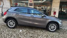 Cinza Usado 2017 Mercedes GLA180 SUV | € 18.950 (Bom preço)