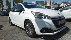 Usado 2019 Peugeot 208 Signature Sky Citadino | € 11.900 (Preço justo)