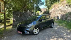 Cinzento Usado 2018 Renault Clio GrandTour Dynamique Carrinha | € 12.999 (Preço justo)