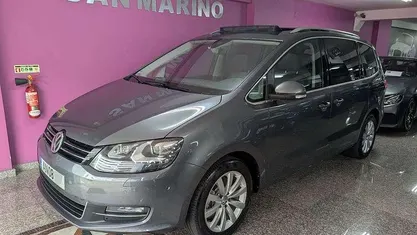 Cinza Usado 2022 VW Sharan Highline Monovolume | € 33.800 (Preço justo)
