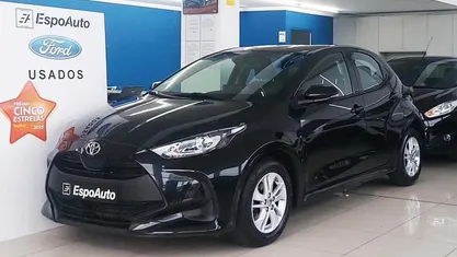 Preto Usado 2021 Toyota Yaris Comfort Citadino | € 15.990 (Preço justo)