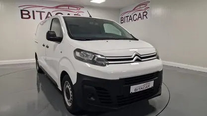 Branco Usado 2017 Citroën Jumpy Comfort Monovolume | € 14.950 (Bom preço)