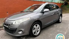 Cinza Usado 2011 Renault Mégane GrandTour Dynamique Carrinha | € 6.990 (Preço justo)
