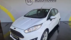 Branco Usado 2013 Ford Fiesta Trend Citadino | € 9.750 (Preço justo)