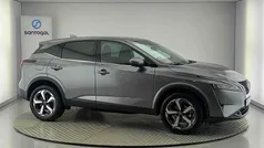 Cinzento Usado 2023 Nissan Qashqai N-Connecta SUV | € 28.490 (Preço justo)