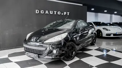 Preto Usado 2010 Peugeot 207 CC Active Cabrios | € 7.990 (Preço justo)