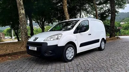 Usado Peugeot Partner 74 HP (54 kW) 2010 Branco Monovolume