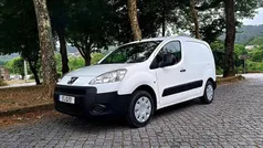 Branco Usado 2010 Peugeot Partner Monovolume | € 5.950 (Bom preço)