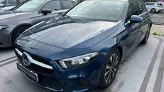 Azul Usado 2022 Mercedes A200 Style Citadino | € 29.900 (Super Preço)
