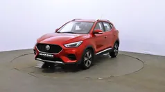Vermelho Usado 2022 MG ZS Sedan | € 17.990