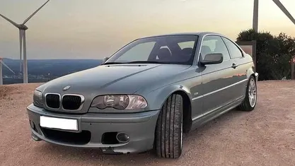 Verde Usado 2002 BMW 330 Coupé | € 13.500