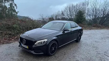 Usado Mercedes C300 231 HP (169 kW) 2015 Preto Carrinha