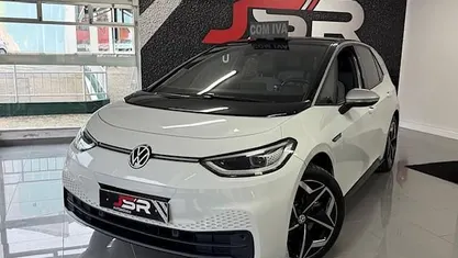 Branco Usado 2020 VW ID.3 Citadino | € 20.890 (Preço justo)