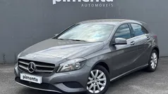 Cinza Usado 2013 Mercedes A180 Style | € 15.650