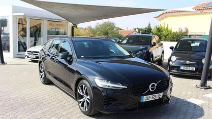 Preto Usado 2021 Volvo V60 Carrinha | € 29.500 (Bom preço)