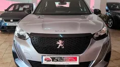 Cinzento Usado 2023 Peugeot 2008 SUV | € 19.900 (Preço justo)
