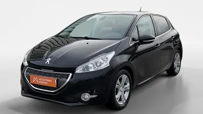 Preto Usado 2012 Peugeot 208 Allure Citadino | € 8.225 (Preço justo)