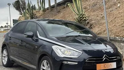 Cinzento Usado 2013 Citroën DS5 Citadino | € 11.450 (Preço justo)