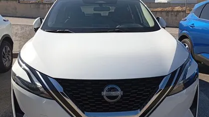Usado Nissan Qashqai Acenta 140 HP (102 kW) 2022 Branco SUV