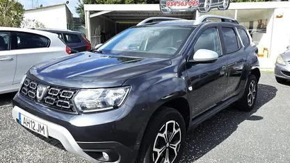 Usado Dacia Duster Prestige 115 HP (84 kW) 2021 Cinza SUV