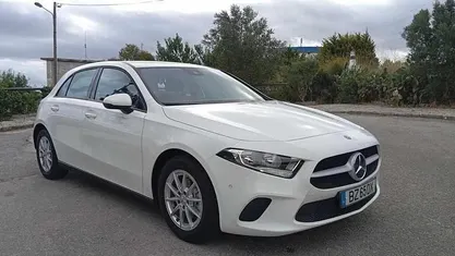 Branco Usado 2020 Mercedes A180 Sedan | € 23.980 (Bom preço)