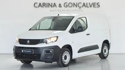 Branco Usado 2022 Peugeot Partner Premium Monovolume | € 16.950 (Preço justo)