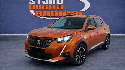 Usado Peugeot 2008 101 HP (74 kW) 2021 Outra SUV