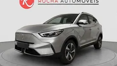 Cinza Usado 2023 MG ZS Luxury Sedan | € 24.999 (Preço justo)