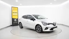 Usado 2023 Renault Clio V Techno | € 17.680 (Preço justo)