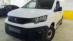Branco Usado 2021 Peugeot Partner Premium Monovolume | € 14.250 (Bom preço)