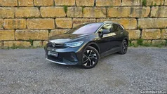 Cinza Usado 2021 VW ID.4 Pro Performance SUV | € 29.950 (Preço justo)