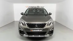 Cinzento Usado 2020 Peugeot 5008 Allure Monovolume | € 20.890 (Preço justo)