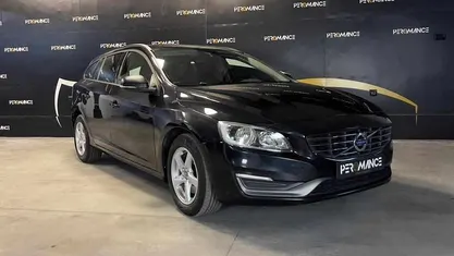 Usado 2015 Volvo V60 Carrinha | € 11.900 (Preço justo)