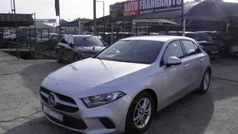 Cinzento Usado 2020 Mercedes A180 | € 21.900 (Bom preço)
