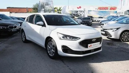 Usado Ford Focus 125 HP (91 kW) 2022 Branco Citadino