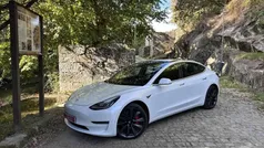 Branco Usado 2019 Tesla Model 3 Sedan | € 24.000 (Preço justo)