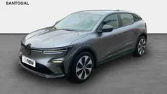 Cinza Usado 2023 Renault Mégane Evolution | € 31.990 (Preço justo)