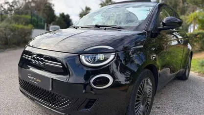 Usado Fiat 500e Icon 86 kW (118 HP) 2020 Preto Cabrios