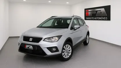 Usado Seat Arona 95 HP (69 kW) 2020 Cinzento SUV