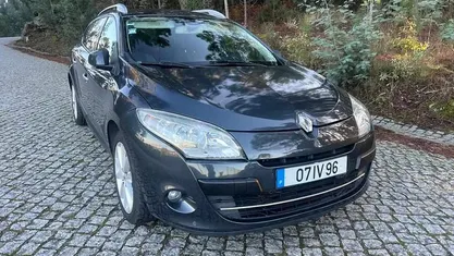 Cinzento Usado 2010 Renault Mégane GrandTour Carrinha | € 5.999 (Preço justo)