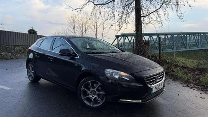 Usado 2015 Volvo V40 | € 12.990 (Preço justo)