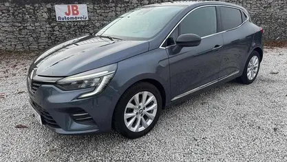 Cinzento Usado 2021 Renault Clio V | € 14.350 (Preço justo)